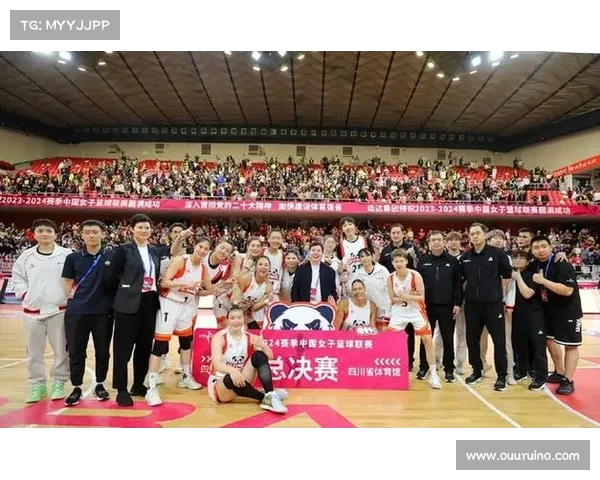 本月篮球赛事一览:不容错过的精彩比赛 本月篮球赛事一览:不容错过的精彩比赛